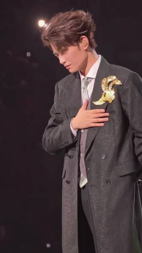 绅士礼之后怎么偷瞄海棠呀~萌晕啦啊啊啊啊啊