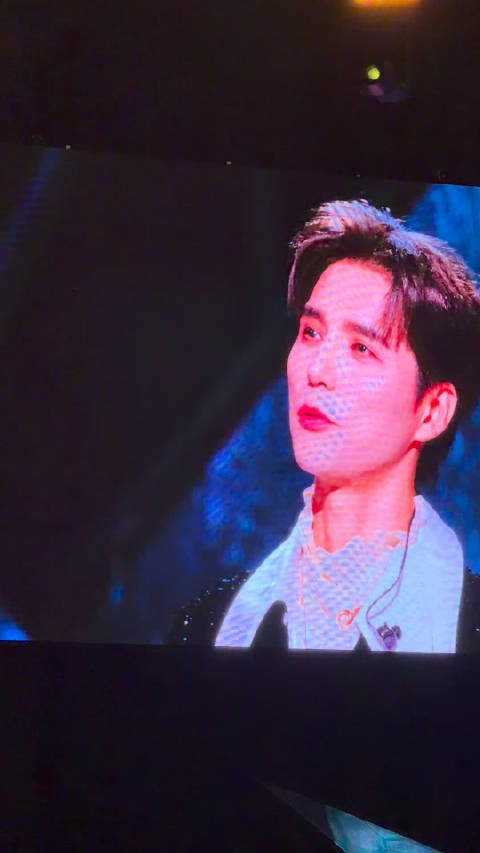 张彬彬说阿云嘎不愧是大vocal：“有空教教我唱歌”