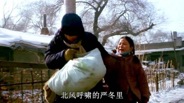 一夜之间父母双亡,留下四个孩子无依无靠!
