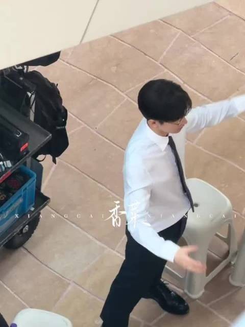 差点以为他又要打一套拳