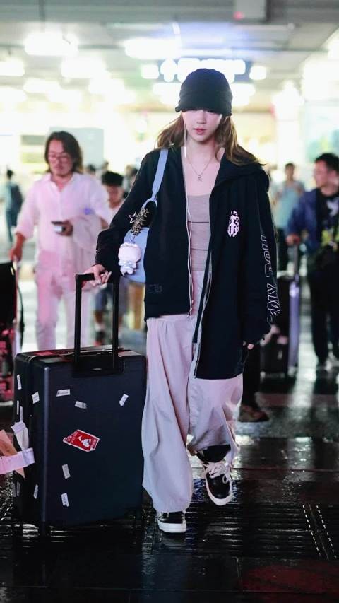 8.16 in Beijing.娣娣越夜越美丽!