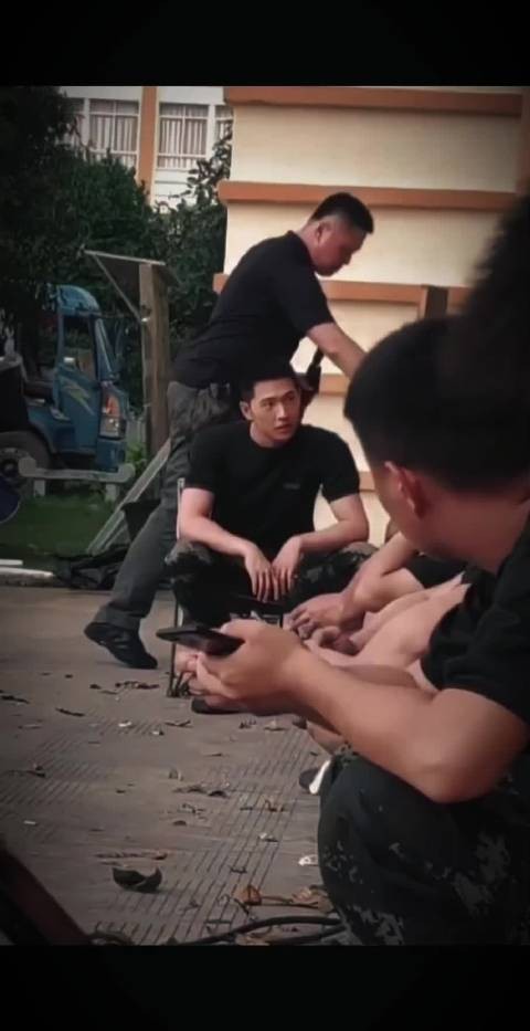 特战荣耀燕破岳 晒黑的杨洋别有一番风味呢