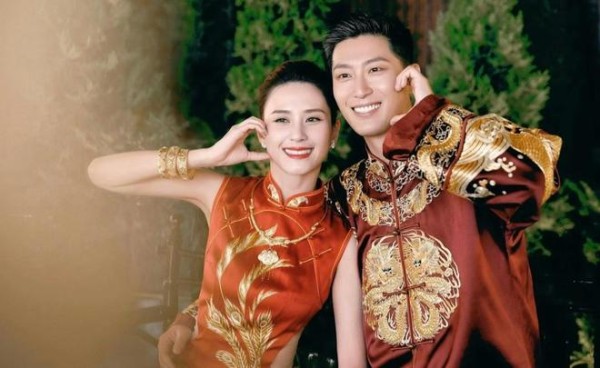 离婚就断粮！分居仨月，何超莲不签离婚协议，怕断了每月150万