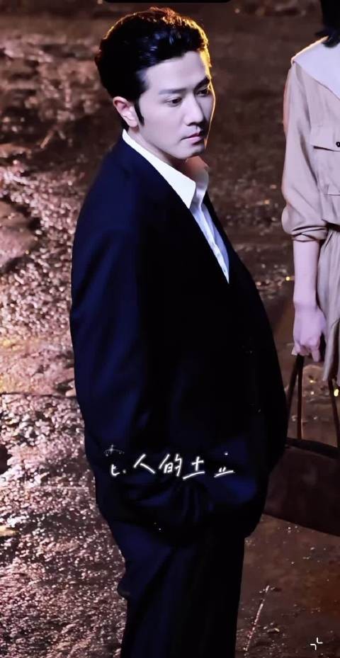 又是对抗路cp，这两莫名有针锋相对的感觉