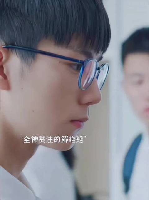 原来磊儿一直都不是那种只会读书的学霸啊,是一个十项全能的大学霸 小欢喜