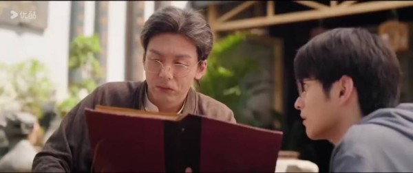 九门彩蛋两代吴邪同框，吴老狗吴邪祖孙同台