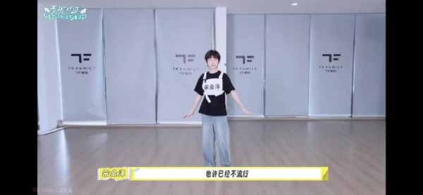我将用嘴一针见血，打开天窗说亮话的方式告诉你——难听