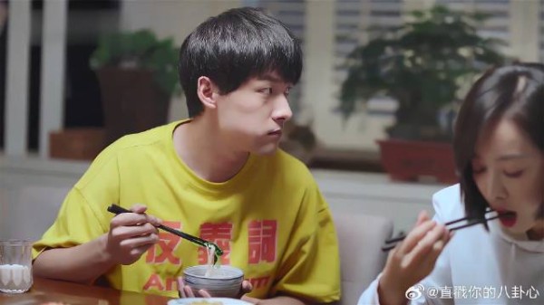 结婚的战火又转到灿阳身上,被父母无限嘲讽,真逗