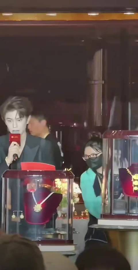 丁禹兮是在养死士吧!慕了慕了!