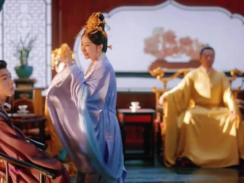 选妃宴上故意留口红印,白卷泼水惊现黑牡丹 ,张晚意