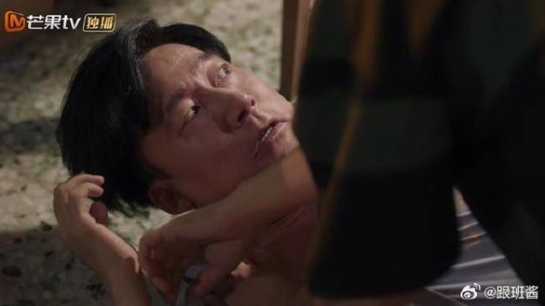 陈异要杀父亲，终究理智占了上风，陈异气的桌子都掀了