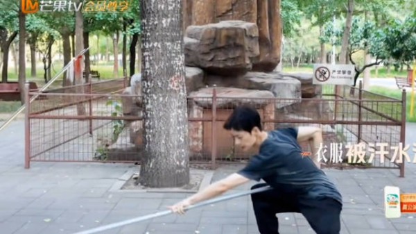 曹骏舞姬中一眼识刺客，练舞练武显身手