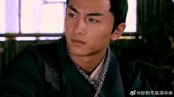 姑娘找大夫给王爷医治,王爷得知伤情懵了,手筋被挑了
