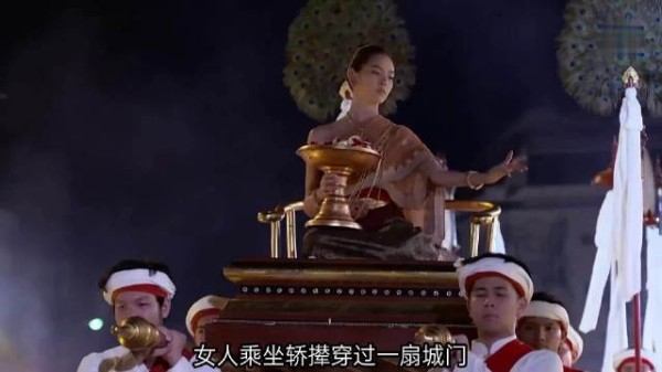 为爱而死的女人，穿越回自己的前生，能否实现复仇