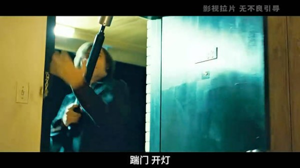 第一次看老无所依的时候最喜欢这一段 感觉喷子加消音好帅!