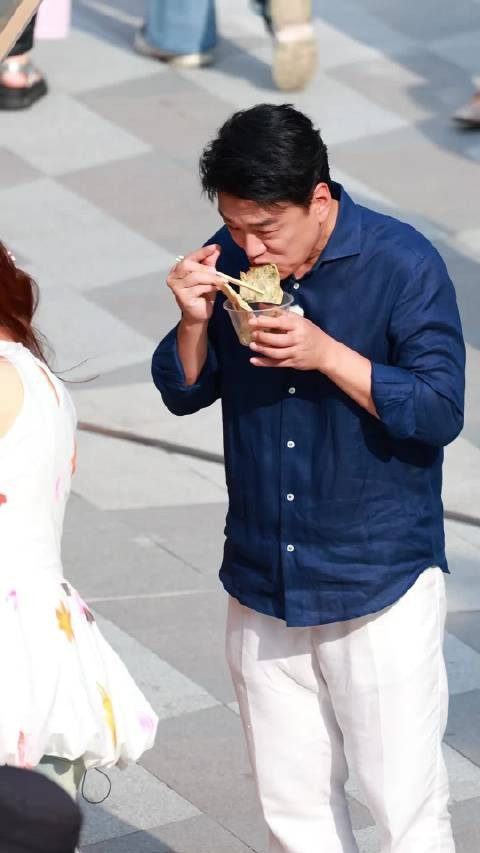 马凡舒要拉黑王耀庆,猜美食靠写申论