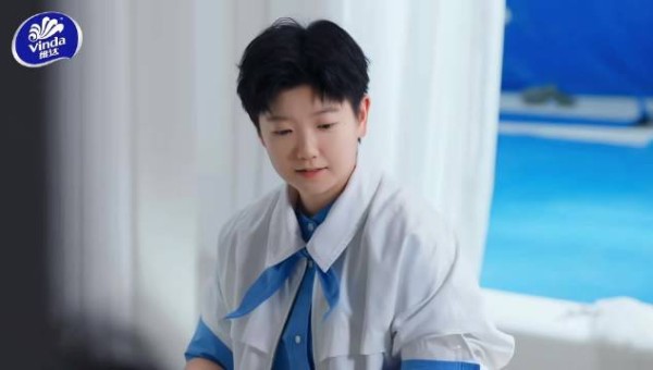 孙颖莎控场力强,维达纸巾颠各地特产挑战