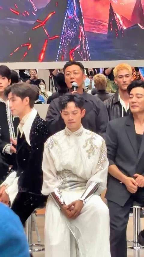 演员组不敢改词，努力方向不对成绩不理想