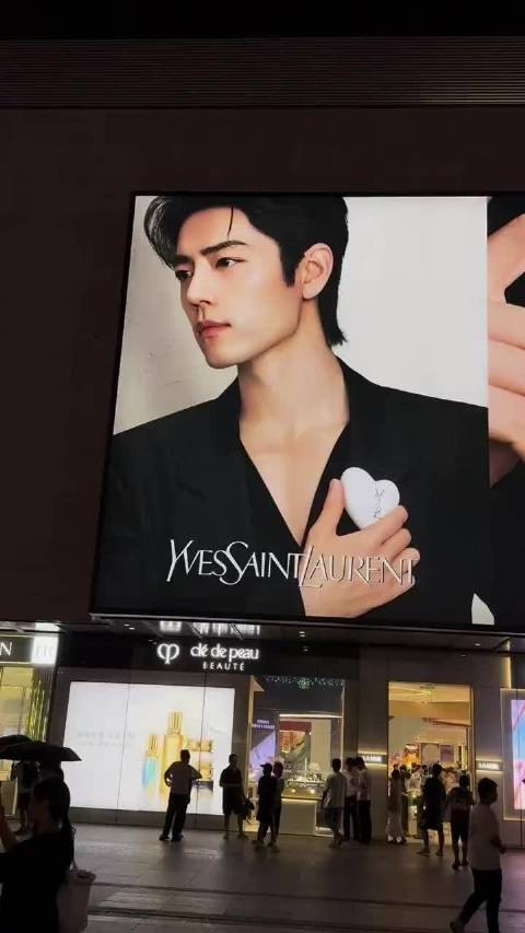 ysl这套怼脸图用来作地广太神了 大片忧郁美男+视频巨星风范 双杀