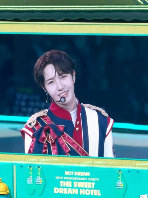 260822 10周年fm day1 :我把头发剪短了嘟(超撒娇语气) /zmxoly