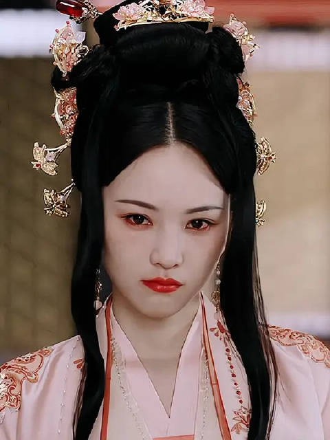 妼晗她也正走过你走过的路