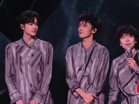 王传君演员唱跳表现力强，老实人共情能力突出
