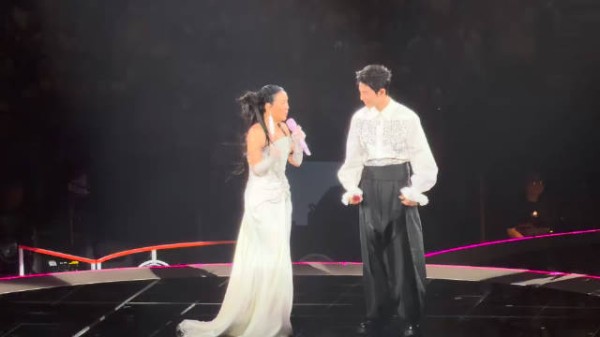 你为什么会来 因为你在！ 开始期待个人<a target=