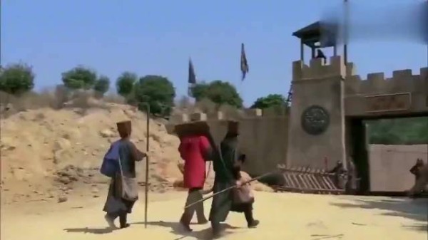 恶霸不认识武松,在他面前嚣张跋扈,结果被打得满地找牙!
