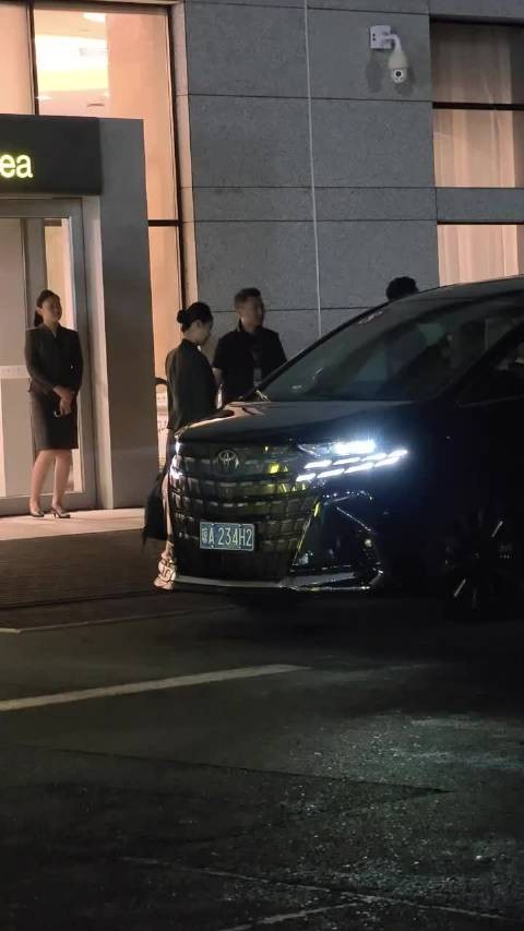 檀健次长春电影节结束后直奔机场回京