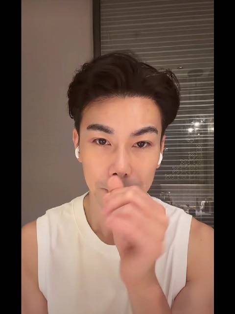 陈紫函老公戴向宇新剧演好人了，戴向宇说健身可以抗皱 ！
