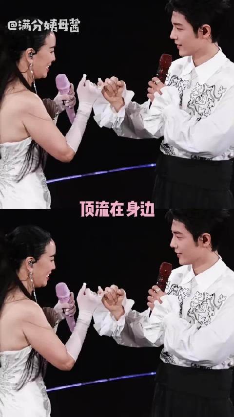 那英演唱会，顶流在台上，天后在台下，亲友席来了半个娱乐圈！