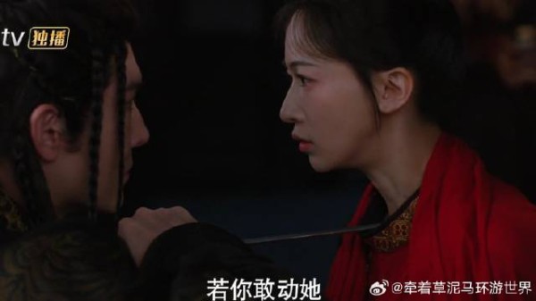 帮主给馥之喂毒丸,孟廷辉心急如焚,立马用他爱人拖延时间