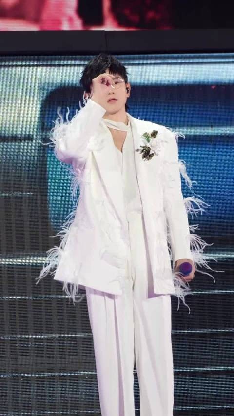 张杰首次任巡演总导演，杭州站连开三场