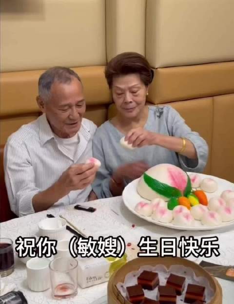 江湖大佬陈惠敏，为老婆庆生