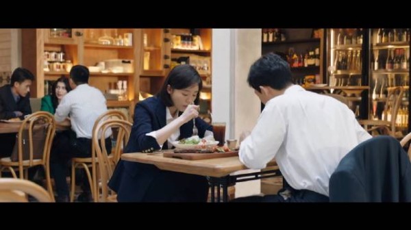 林晓晴和男子一起吃饭 父辈的荣耀｜林晓晴｜张月