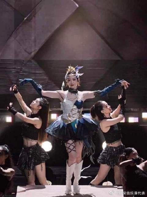 舞台直拍来袭 这条视频的退出键在哪里