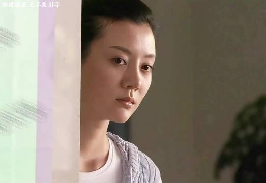 只因早恋被父亲发现，女孩就记恨在心拆散父母