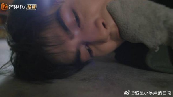 陈异被父亲锁在家里,苗靖和小伙配合,前方太惊险