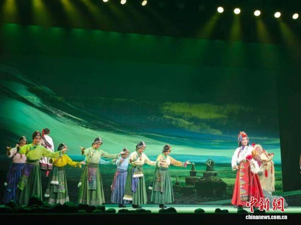 秦腔《红河谷》在西安演出