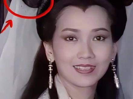 《新白娘子传奇》里赵雅芝额前那方素白…