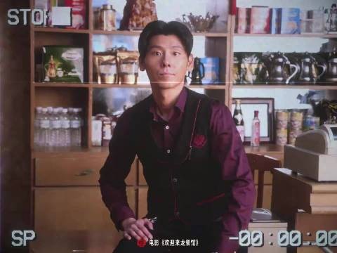 不造神的龙餐馆，普通人枪林弹雨中护弱坚守