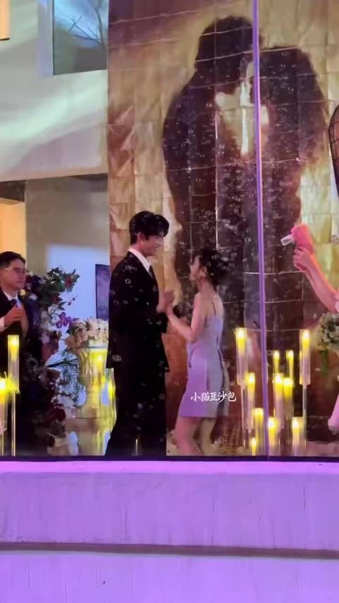翟一莹刘宇航盛夏热恋,吻戏接连登场