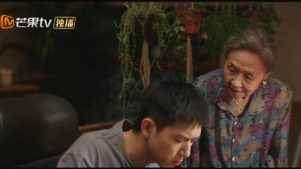 许红豆回老家,阿奶让常联系,谢之遥却故意端架子