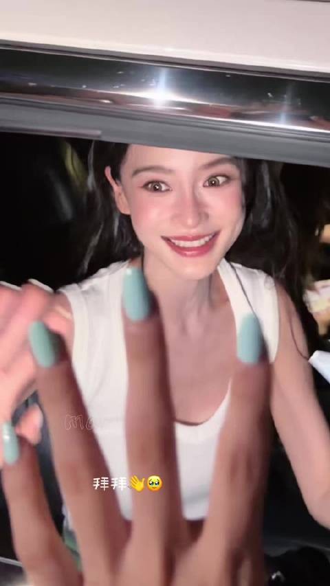 留几手评Angelababy复出，称其重回娱乐圈还差一脚