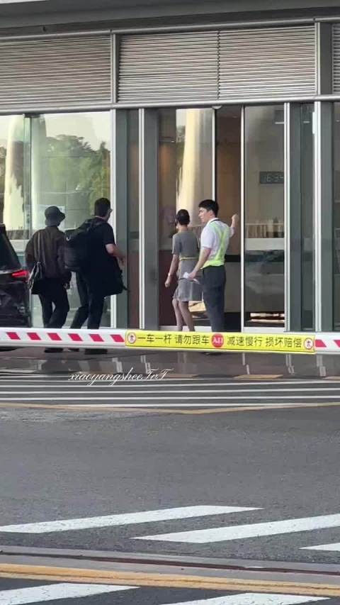 贺峻霖北京出发长沙，录制新一季令人心动的offer
