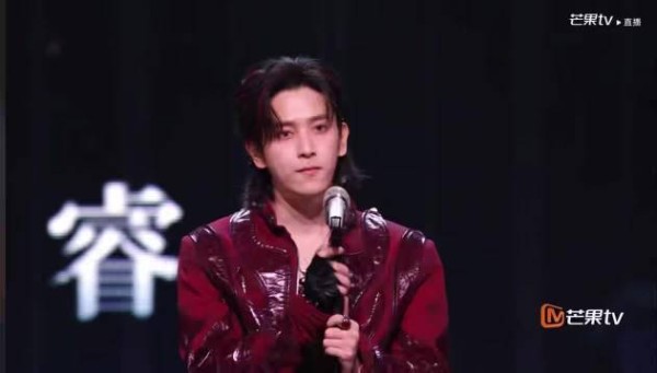 陈若轩因自责成碎碎轩,下台仍反复念叨