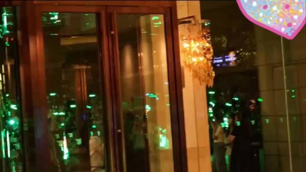 全方位尊重绿色,张真源就连问号特效都不例外,综艺里的小彩蛋太有梗