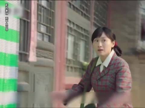 姑娘一心追随心上人，执意打算离家出走，母亲心急如焚，直接昏厥倒地