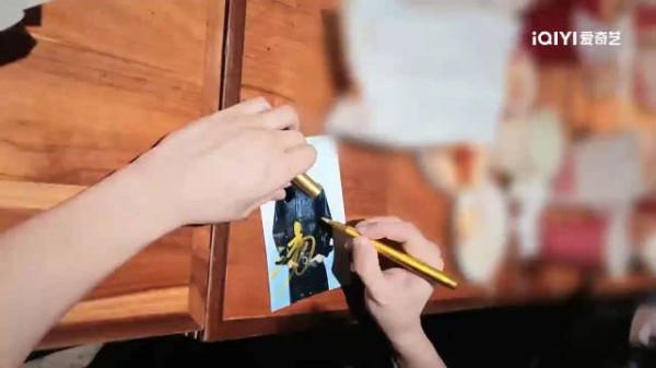 周汤豪重返说唱巅峰对决,称妈妈塑造其音乐世界观