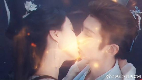 淮竹黑切白大号归来,王权弘业终于抱得美人归